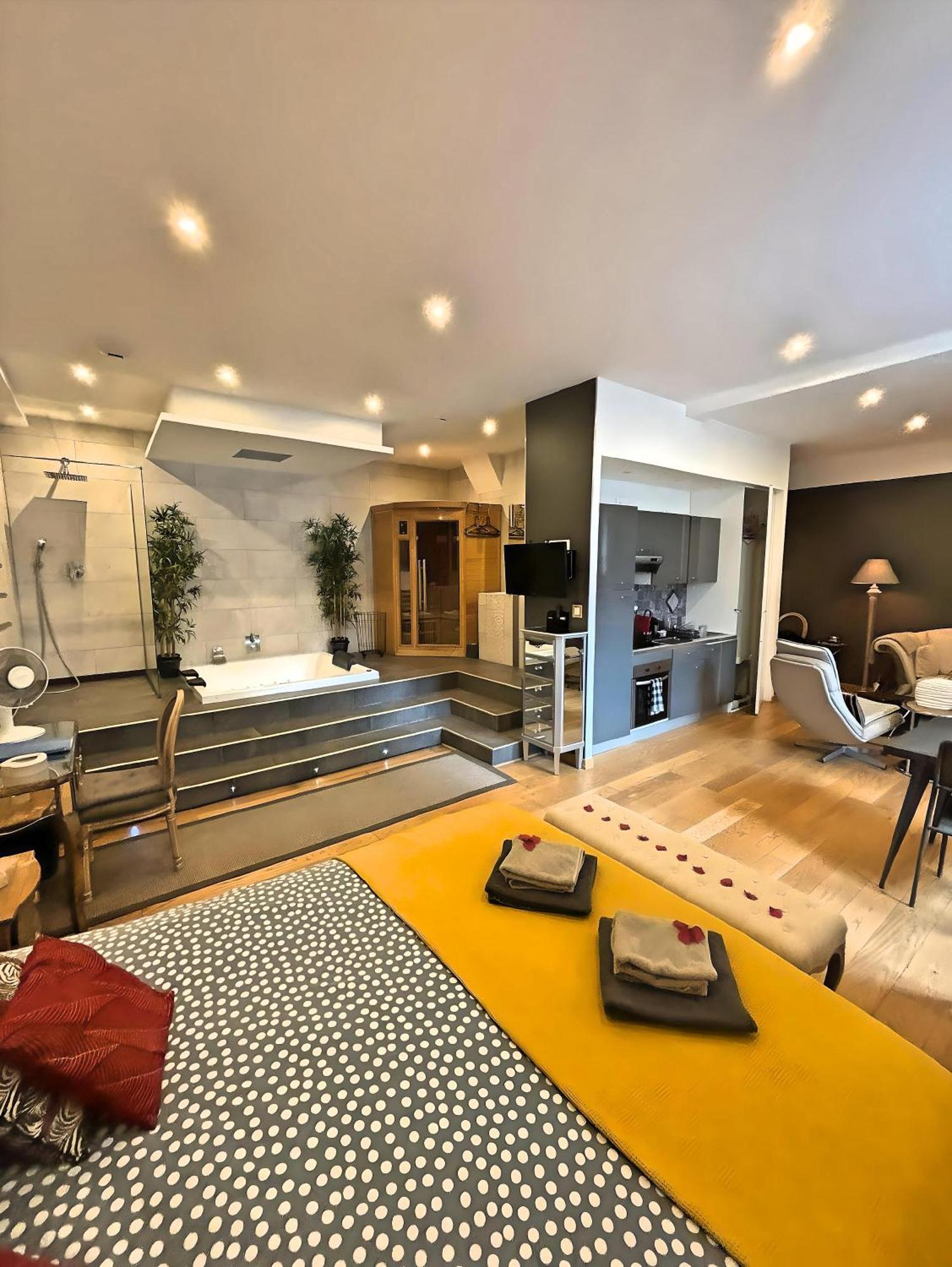 ลอฟต์ แอนด์ สปา พรีวาตีฟ Apartment ดีจอง ภายนอก รูปภาพ
